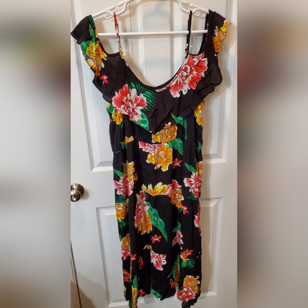 Old Navy Red and Orange Flutter Sleeve Midi Dress